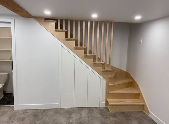 Image de 10-Escalier barreaux de bois