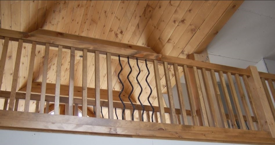 Image sur 06-Escalier barreaux de bois