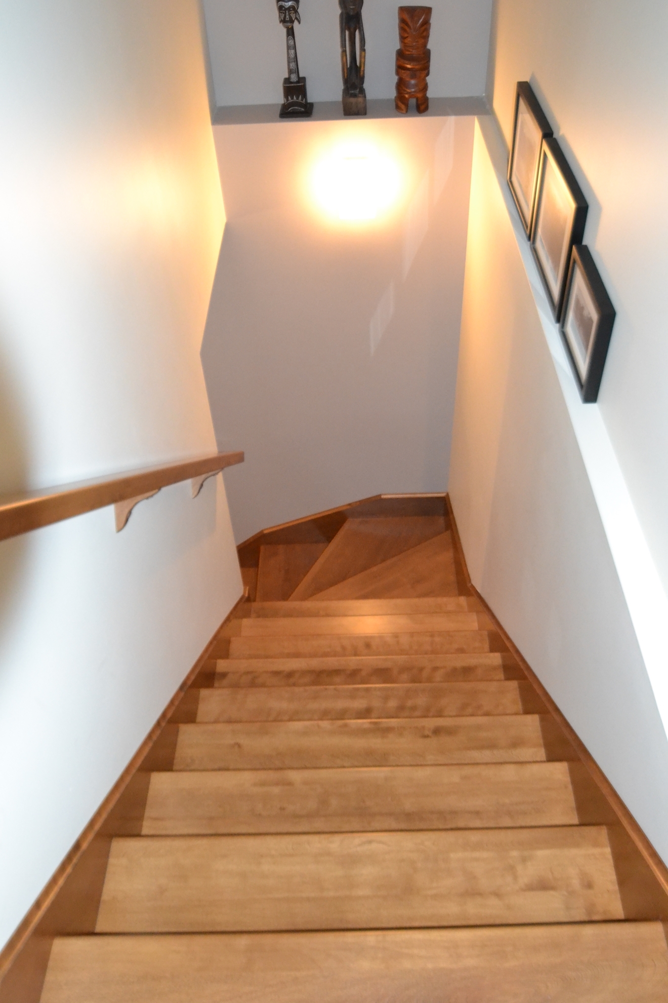 Image sur 01-Escalier main-courante