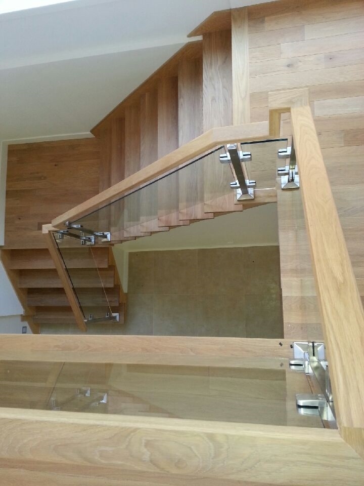 Picture of 12-Escalier panneaux de verre